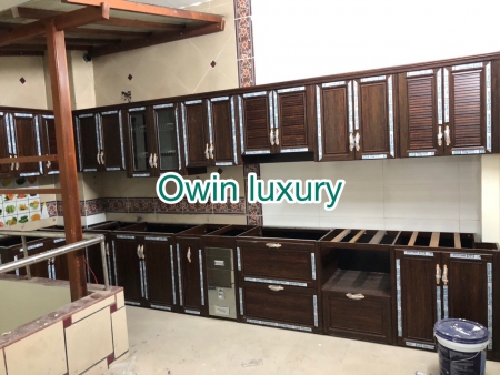 Owin nhôm vân gỗ là một trong những sản phẩm rất được khách hàng đánh giá cao với mẫu mã đa dạng, kết cấu chắc chắn và bền bỉ. Hãy xem hình ảnh để hiểu thêm về vẻ đẹp và tiện ích của Owin cửa nhôm vân gỗ.