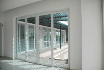 Top 5 mẫu cửa nhôm phòng ngủ sang trọng cho phòng sang của đẹp